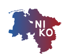 NIKO-Logo auf Niedersachsenkarte mit blau-rotem Farbverlauf