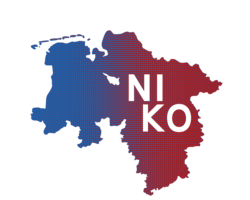 NIKO-Logo auf Niedersachsenkarte mit blau-rotem Farbverlauf