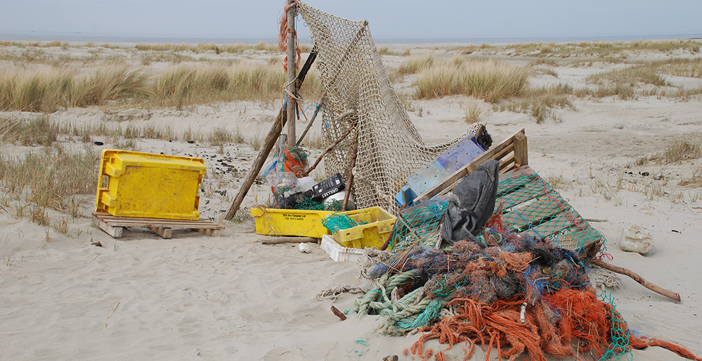 Müll am Strand von Juist @NLKWN/Kirsten Dau
